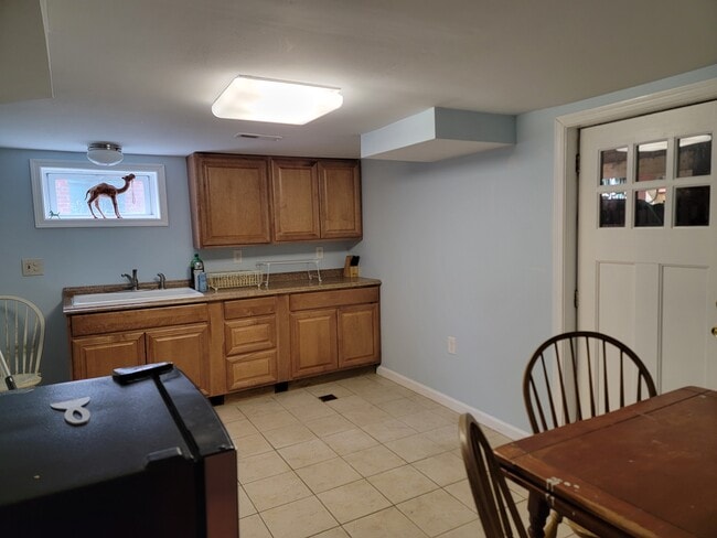 2758 W George Mason Rd unit 1, Falls Church, VA 22042 - photo 7