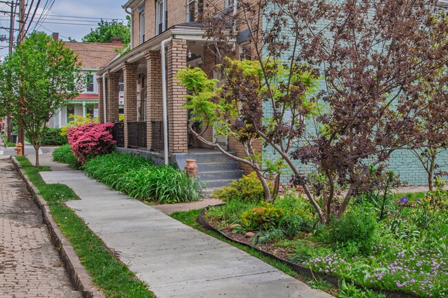 618 West St, Pittsburgh, PA 15221 - photo 2