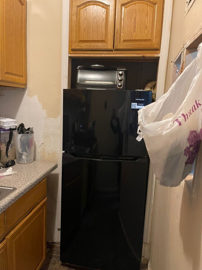 50 Kenilworth Place unit 2, Brooklyn, NY 11210 - photo 5