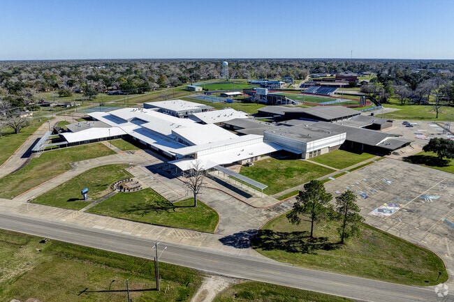 Sweeny High School is in Sweeny, Texas, part of the Brazoria County community.