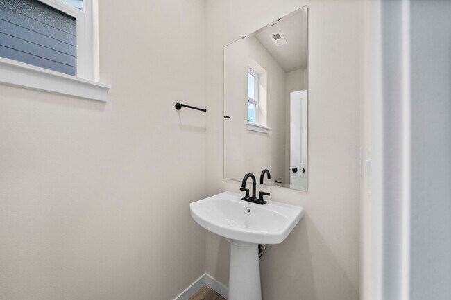 13924 178th St E, Puyallup, WA 98375 - photo 7