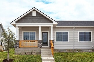 944 Sawgrass Dr, Norwalk, IA 50211