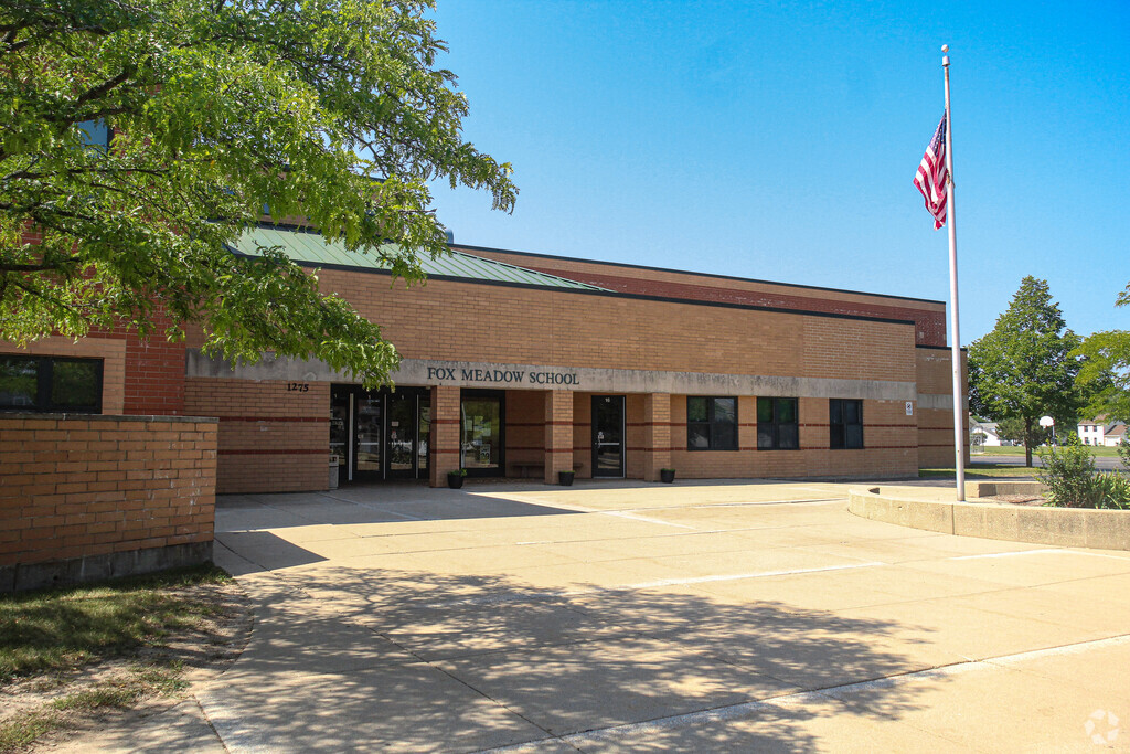 Fox Meadow Elementary School, South Elgin IL Rankings & Reviews - Homes.com