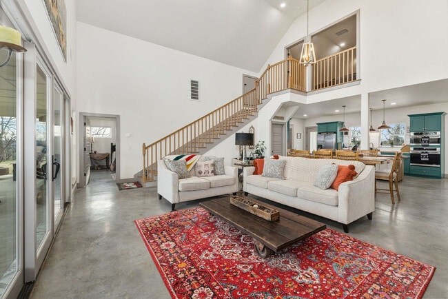 149 NW Campbell Loop unit ID1371145P, Fayetteville, AR 72701 - photo 2