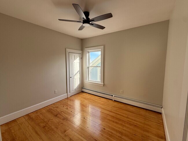 44 Highland St unit 2, Pawtucket, RI 02860 - photo 6