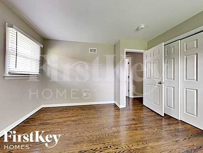 16322 Kenwood Ct, South Holland, IL 60473 - photo 6