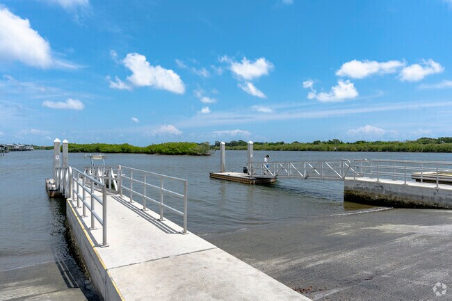 Use one of the public docks near Edgewater Landing to launch your boat for a day on the river.