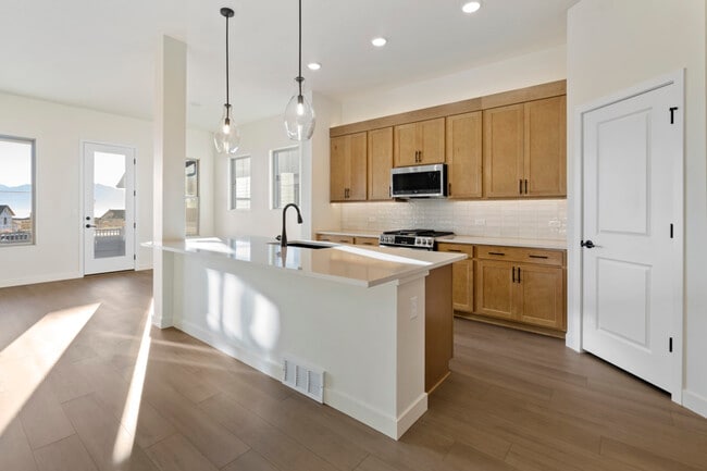 7184 S Sage Run Rd, West Jordan, UT 84081 - photo 7