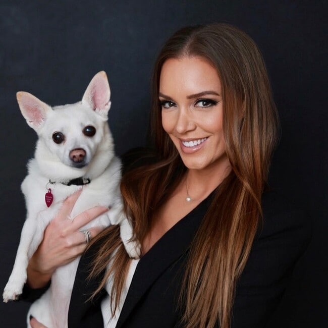 Agent Photo