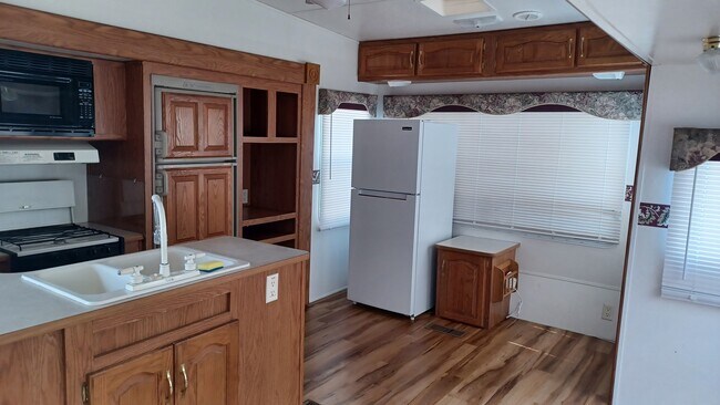 5030 Cord Ave unit RV, Pico Rivera, CA 90660 - photo 5