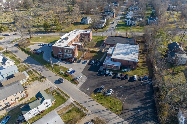 Safe Harbor Academy is located on Macey Avenue in Versailles, Kentucky.