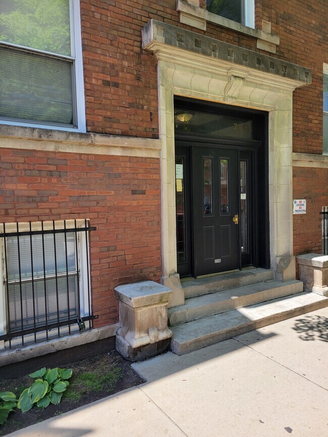 7458 N Greenview Ave unit 62-3, Chicago, IL 60626 - photo 2
