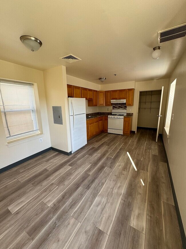 4046 Ogden St unit C, Philadelphia, PA 19104 - photo 3