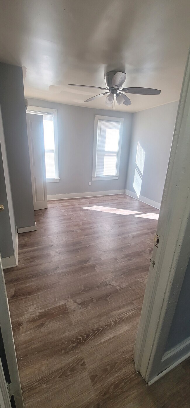 53 Race St, Trenton, NJ 08638 - photo 7