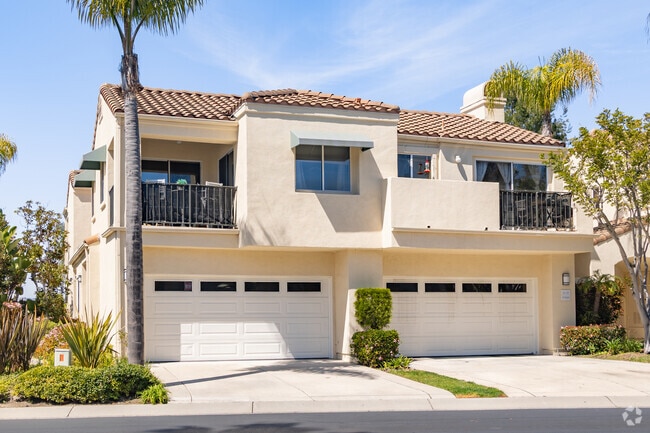 The condos and luxury townhouses of Marina Hills range from $700,000 to over $1 million.