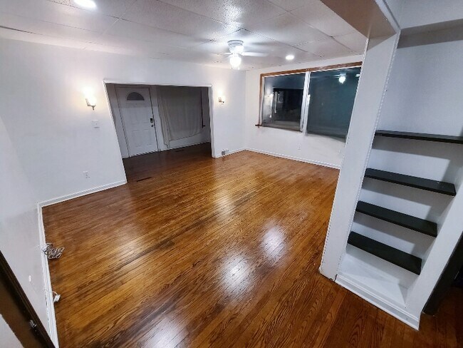 636 W 17th St unit 1, Erie, PA 16502 - photo 3