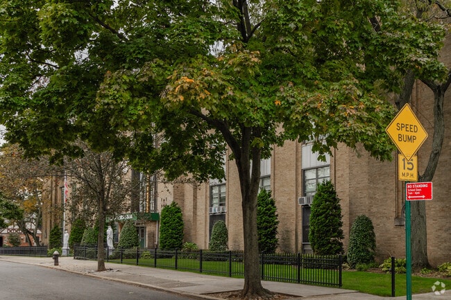 Holy Cross High School is a Catholic college preparatory school in Queens.