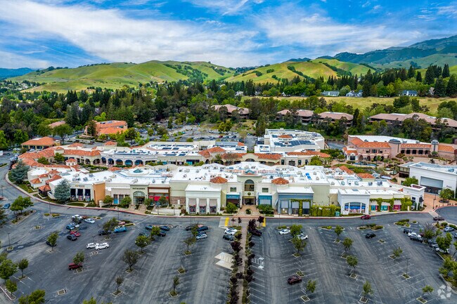 Blackhawk Plaza Is a Popular Destination for Tassajara Residents Seeking High-End Shopping, Dining, and Entertainment Options.