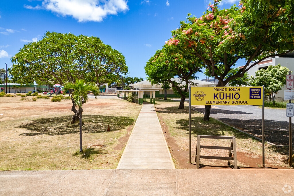 Kuhio Elementary fosters a strong sense of community and encourages parental involvement.