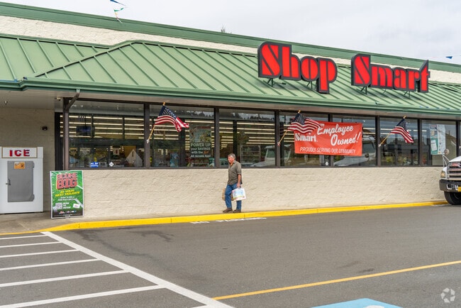 Shop Smart near Fair Oaks provides excellent customer service and great product selections.