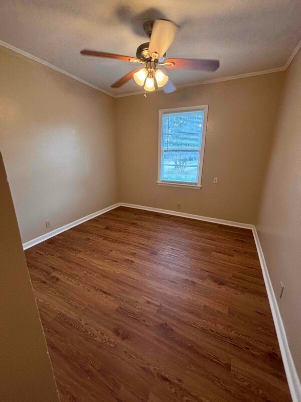 1022 Donald St, Waco, TX 76705 - photo 7