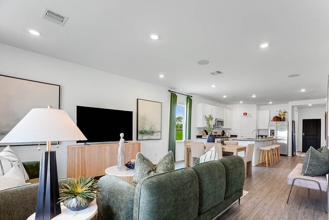 7939 Sunny Lily Loop, Cypress, TX 77433 - photo 5