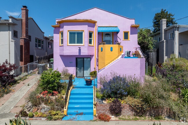 Maxwell Park features a mix of custom-built homes, which come in variety of styles and designs.