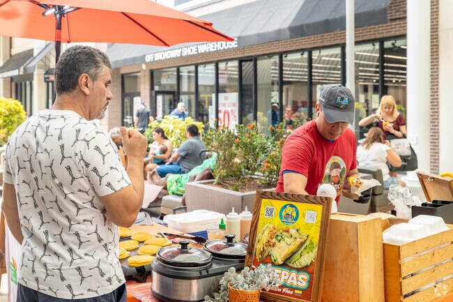 Grab a bite at Farmers & Artisan Market while shopping at Sawgrass Mill Mall.