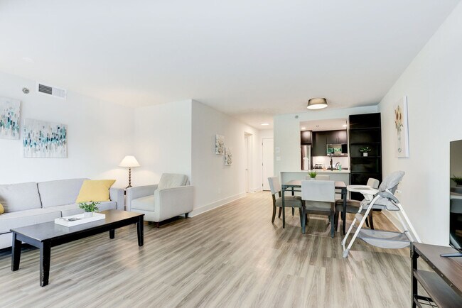 1550 Clarendon Blvd unit FL4-ID1024646P, Arlington, VA 22209 - photo 5