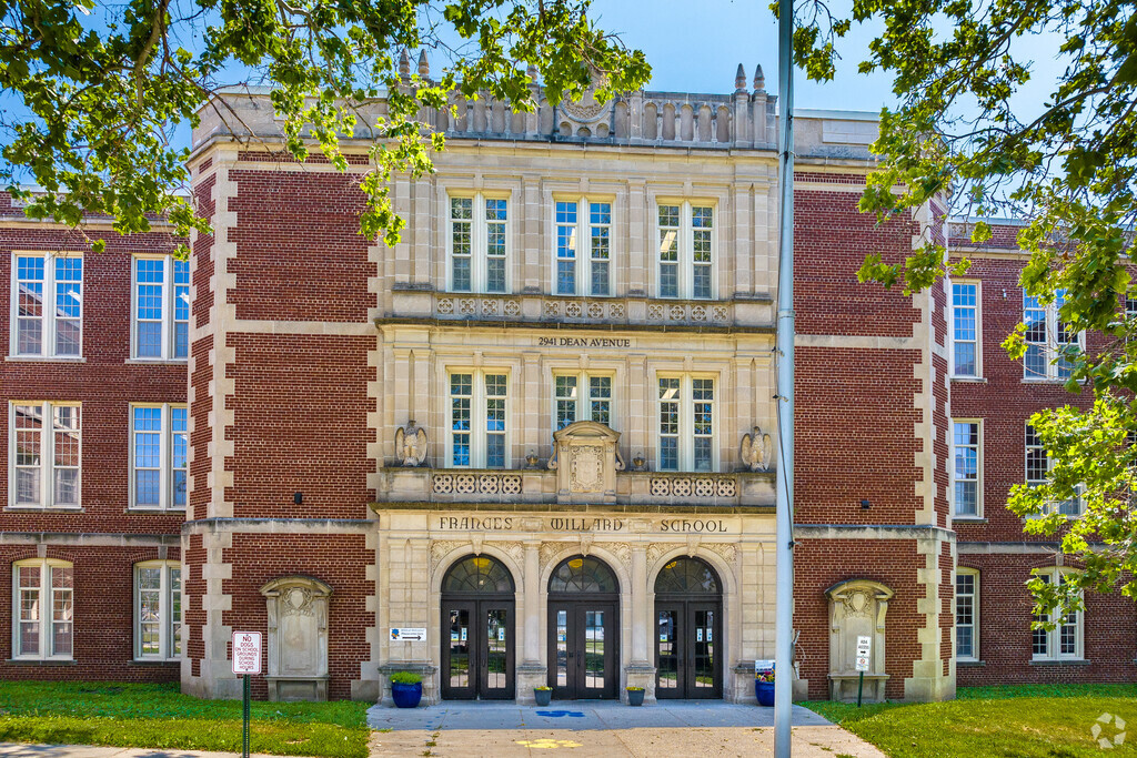 Willard Elementary School serves approximately 325 students in kindergarten through fifth grade.