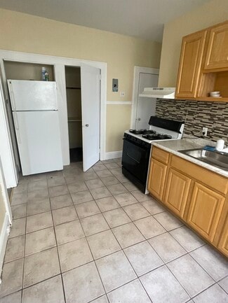 17 Fleetwood Place Unit 1B, Newark, NJ 07106