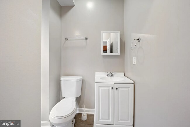 1610 Dyre St unit 2nd Fl - B2 - SRO, Philadelphia, PA 19124 - photo 7