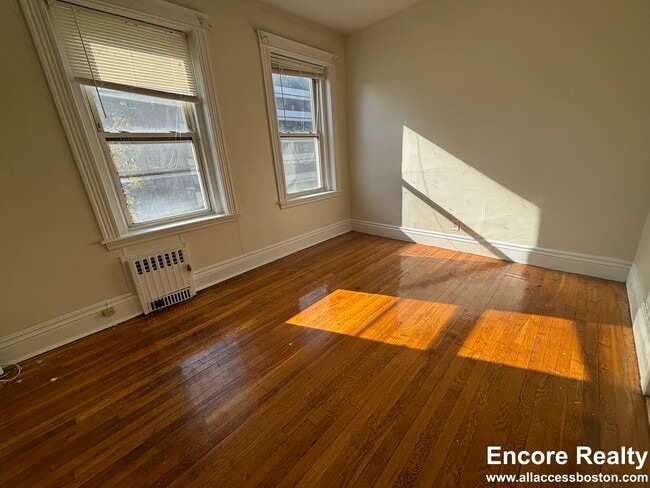 126 Warren St unit 35, Boston, MA 02119 - photo 7