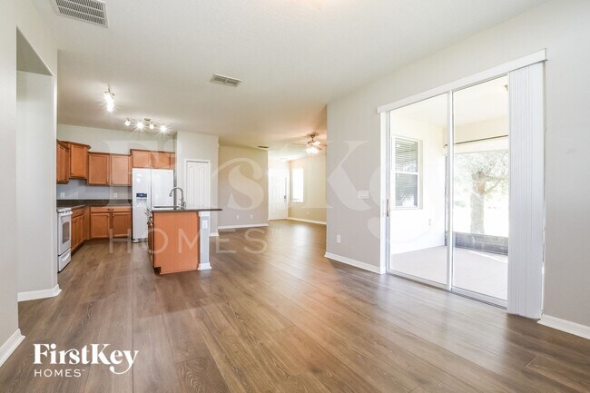 5771 Quinton Way, Mount Dora, FL 32757 - photo 6