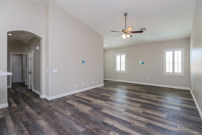 4045 E Trigger Way, Gilbert, AZ 85297 - photo 3