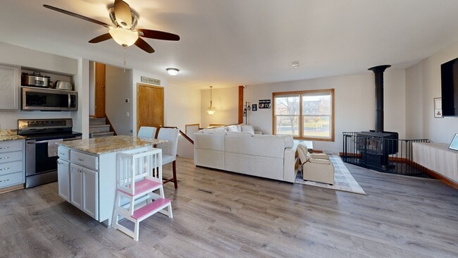 W165N10401 Wagon Trail, Germantown, WI 53022 - photo 2