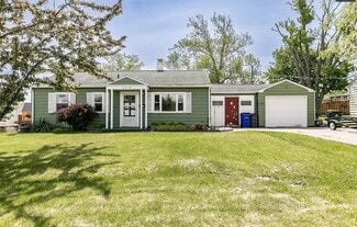 2215 9th Ave SW, Cedar Rapids, IA 52404