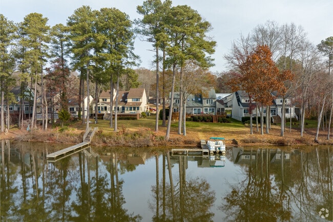 Beautiful Brandermill lakefront homes.
