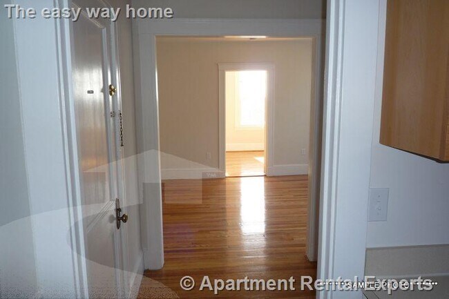 156-158 Summer St unit 314, Somerville, MA 02143 - photo 2