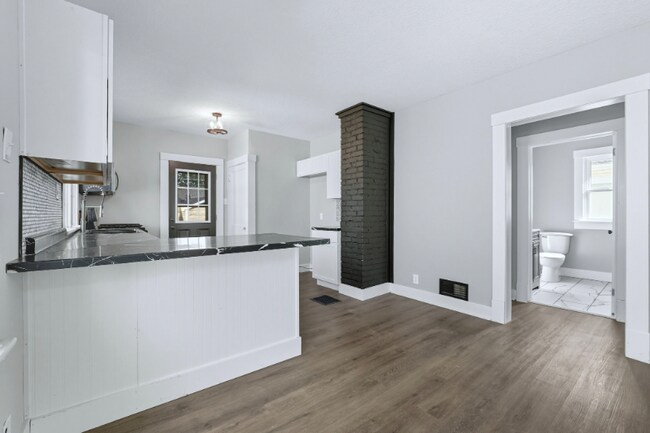 4321 Tacoma Ave, Fort Wayne, IN 46807 - photo 6