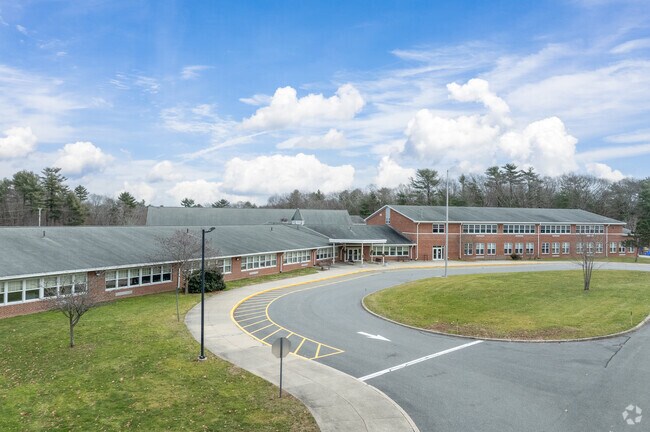 William G Vinal in Norwell was given an overall A grade from Niche.