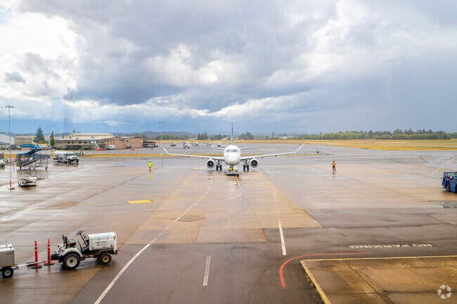The Eugene Airport offers a lot more flights to cover travelers from the Dillard area.