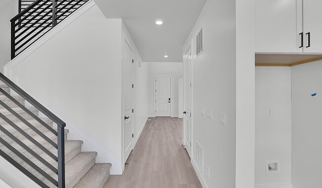 12494 S Trout Lake Ln, Herriman, UT 84096 - photo 3