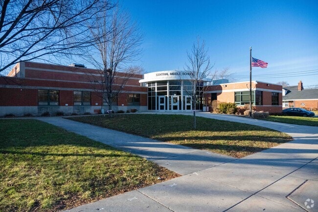 Video shots of Central Middle School 3