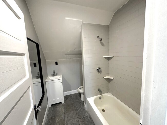 42 Raddin Grove Ave unit 3, Lynn, MA 01905 - photo 6