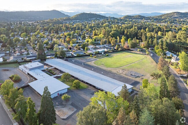 Enjoy the beautiful campus of Fullerton Elementary School.