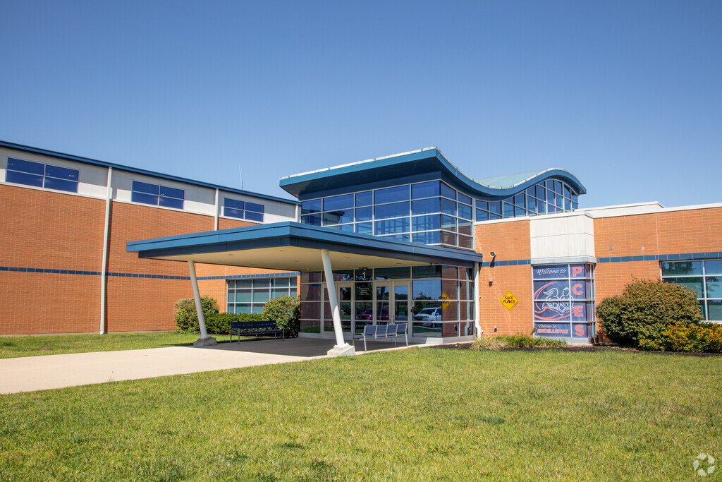Pleasant Crossing Elementary provides education in the neighborhood of 
Greenwood