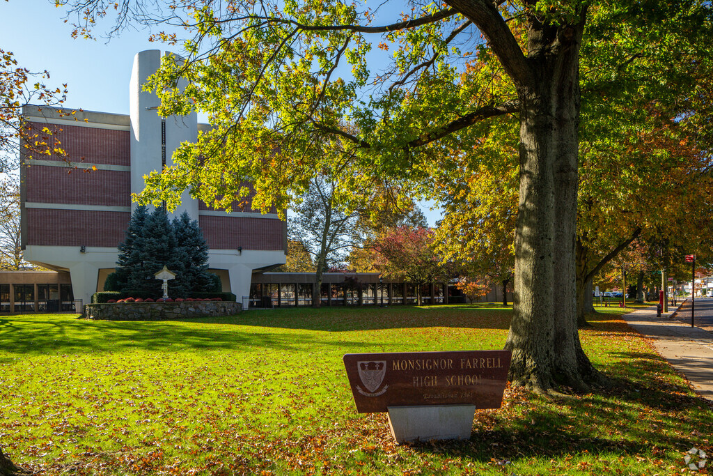Monsignor Farrell is a Private High School in Oakwood, Staten Island, NY.