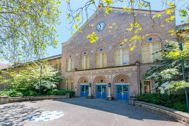 West Seattle High School is a public institution.
