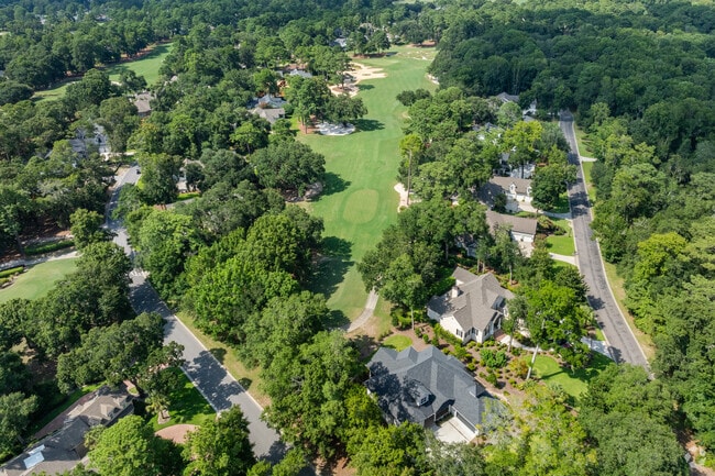 Belfair Golf Course weaves around the homes of the neighborhood.